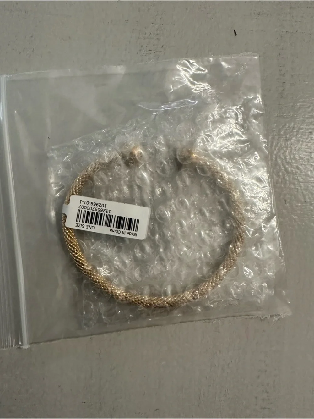 Banana Republic Gold Textured Cuff Bangle Bracelet One Size NWT
